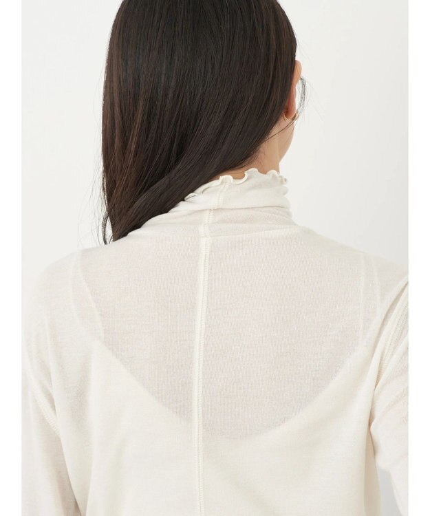 earth music&ecology シアータートルネックプルオーバー Ivory