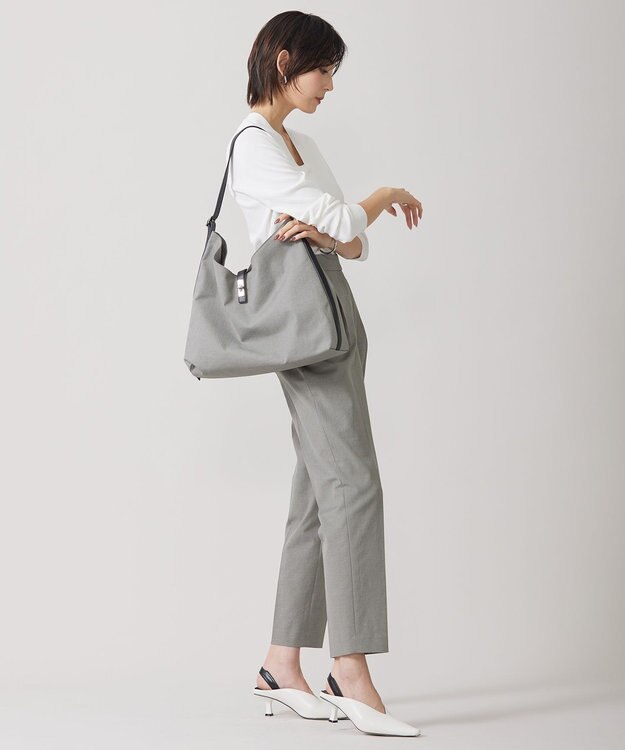 ICB 【WEB限定カラーあり・洗える】 シンセティックフルニードル Vネックプルオーバー オフホワイト系