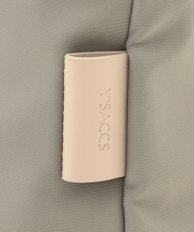 Y'SACCS アシメファスナーポケットトート ライトグリーン