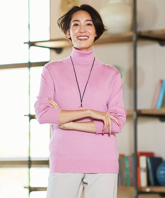 自由区 L 【洗える】カシミヤシルクブレンド タートルネックニット (検索番号:JJ47) ピンク系