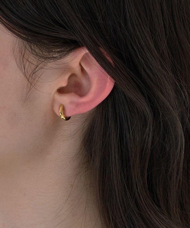 Phoebe 【痛くないシリーズ/金属アレルギー対応】ミニマルストレートフープライトフィットイヤリング　ゴールド ゴールド