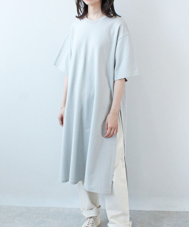 WHITE MAILS HIGH GAUGE URAKE HAIF SLEEVE SIDE SLIT ロングワンピース ライトグレー