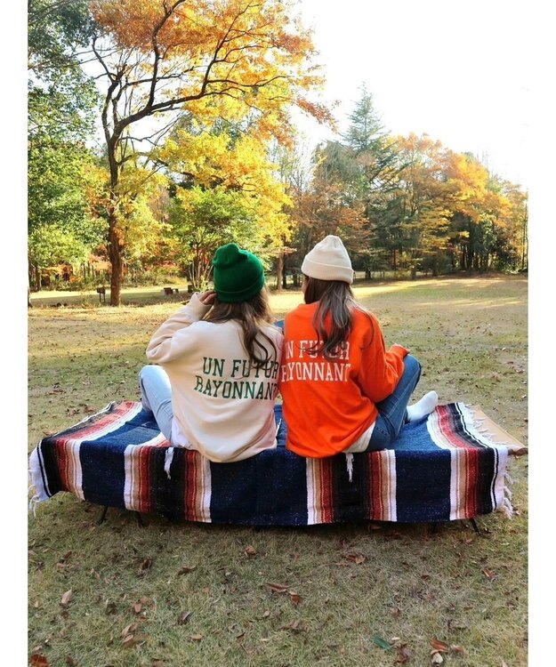 Green Parks バックロゴプリントスウェット Orange