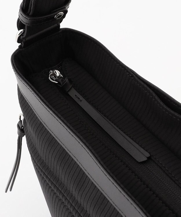 Y'SACCS コーデュロイライクナイロンショルダー ブラック