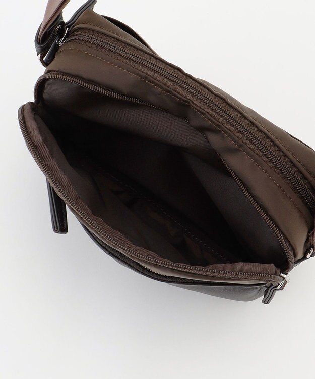 Y'SACCS ナイロン×牛革コンビシリーズ　横型ショルダーバッグ　SSサイズ チョコ