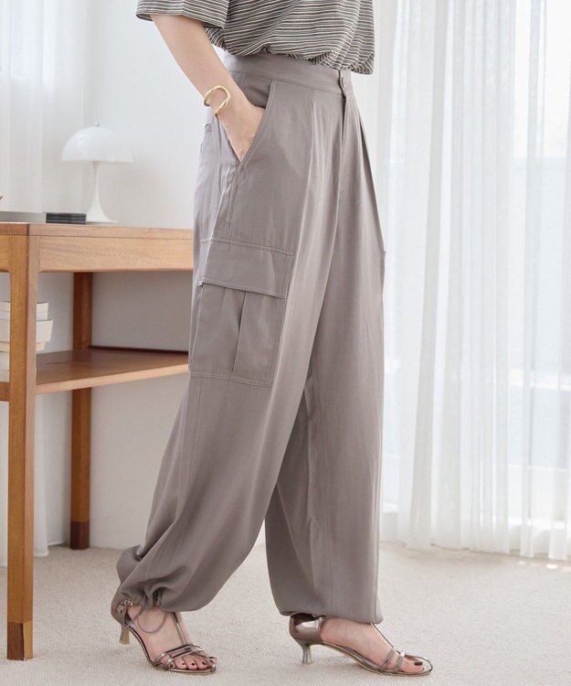 AMERICAN HOLIC サテンカーゴパンツ Gray Beige