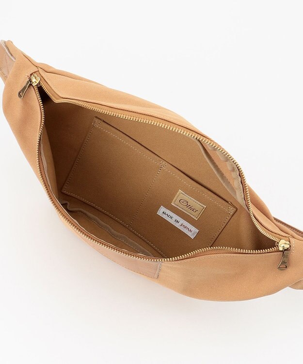 UNBILLION Otias 8号キャンバスシュリンクレザーウエストボディ ベージュ