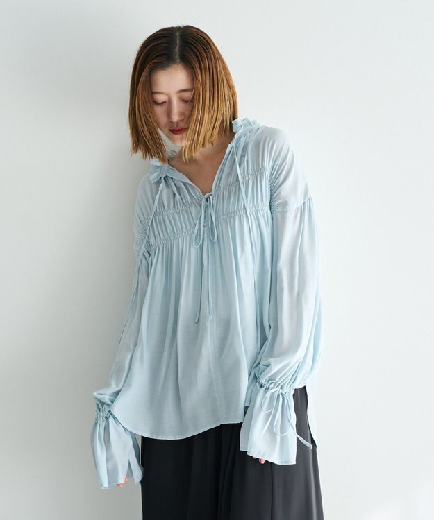 YECCA VECCA シャーリングギャザーリボンブラウス Sax