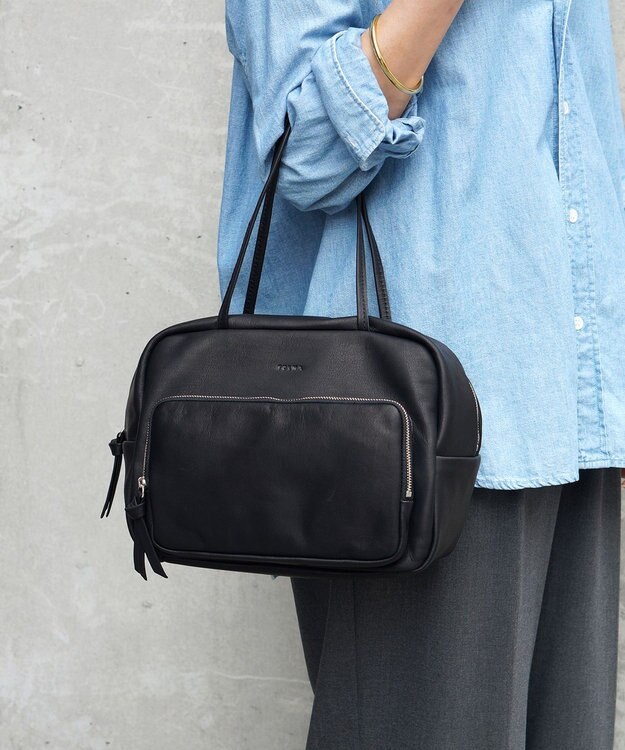 FOLNA RD ソフトレザーフロントポケットボストンバッグ ブラック