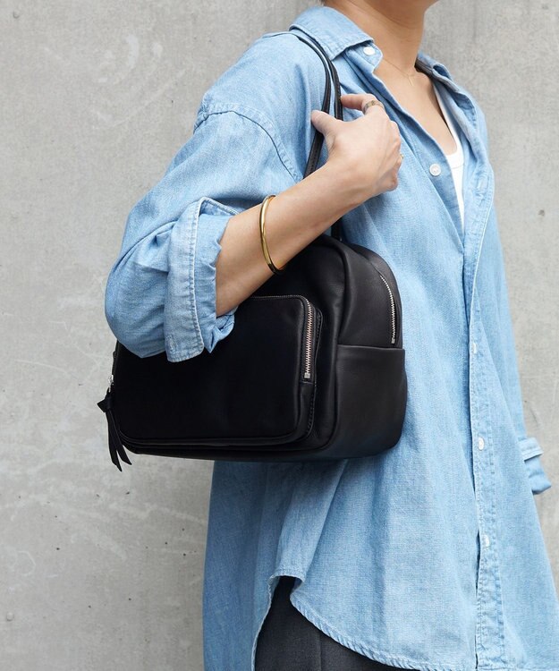 FOLNA RD ソフトレザーフロントポケットボストンバッグ ブラック