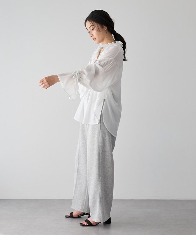 YECCA VECCA シャーリングギャザーリボンブラウス Off White