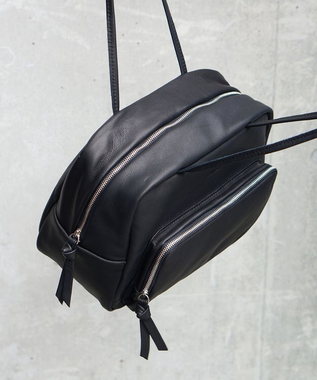 FOLNA RD ソフトレザーフロントポケットボストンバッグ ブラック