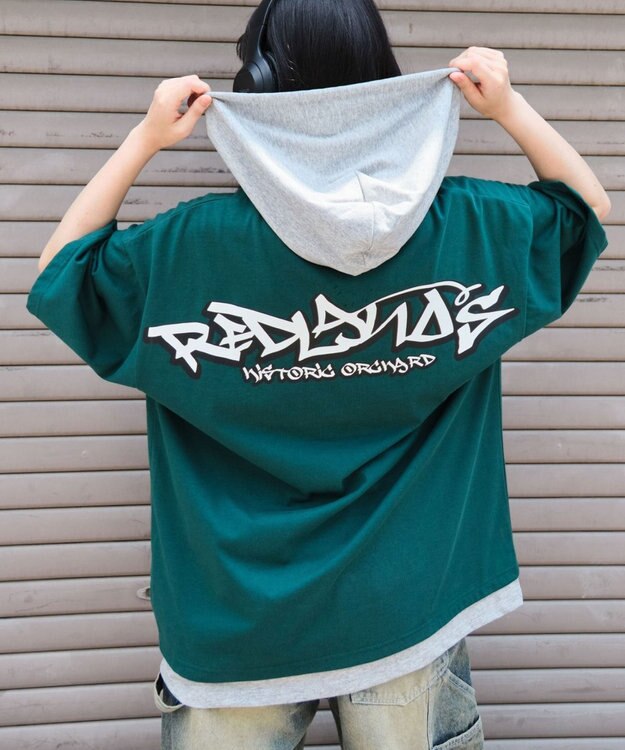 WEGO 【接触冷感/ユニセックス着用ITEM】エンボスロゴグラフィックTPK（SS） ダークグリーン