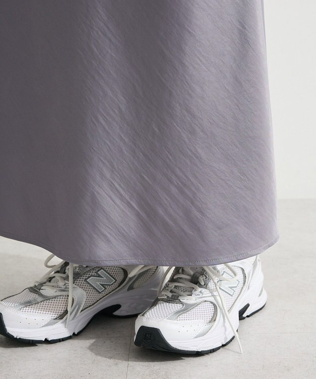 Green Parks 光沢サテンナロースカート Charcoal Gray