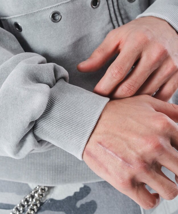 WEGO 【ユニセックス着用ITEM】ブリーチハトメZIPパーカー グレー