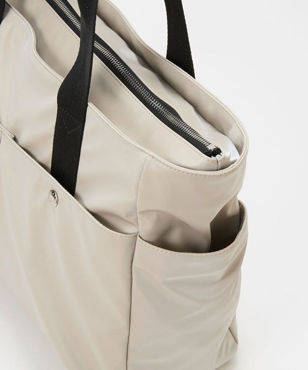 TOPKAPI 【Breath TOPKAPI】Train 防水ポリエステル ビッグ トートバッグ / 8ポケット/ キャリー対応 ライトベージュ