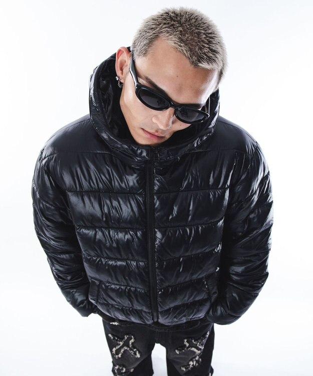 WEGO 【ユニセックス着用ITEM】2WAYシャイニーパファーフーディー ブラック