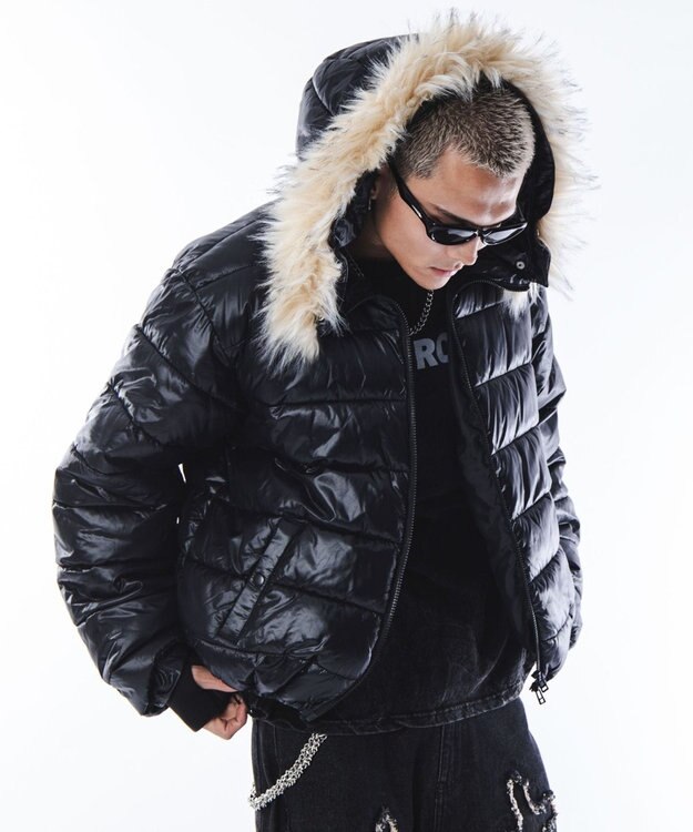 WEGO 【ユニセックス着用ITEM】2WAYシャイニーパファーフーディー ブラック