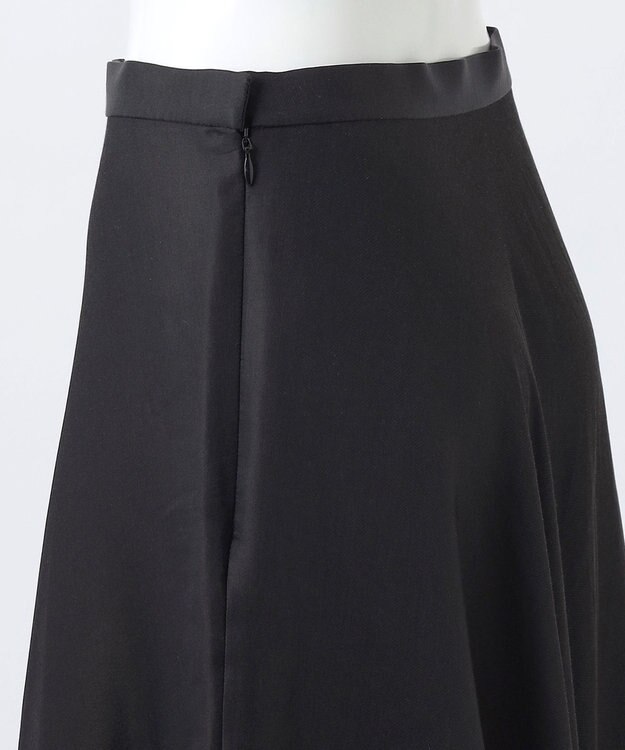 23区 【エステータ】ドレープサテン フレアスカート ブラック系