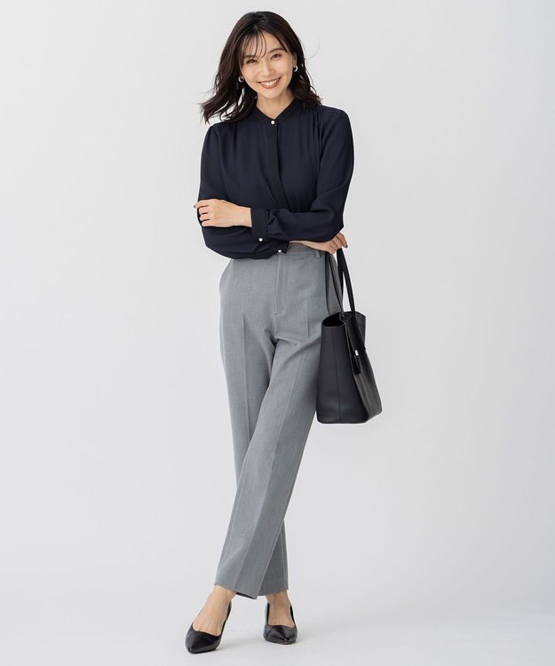 23区 【CLASSY.12月号掲載】TRストレッチギャバ テーパード パンツ グレー