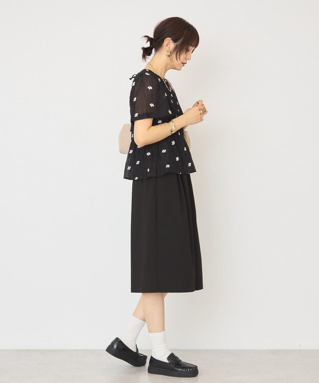 AMERICAN HOLIC 花柄刺繍シャーリングブラウス Black
