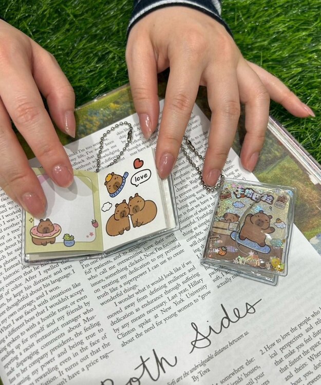 WEGO ボールチェーン付きカピバラステッカーメモ 柄1