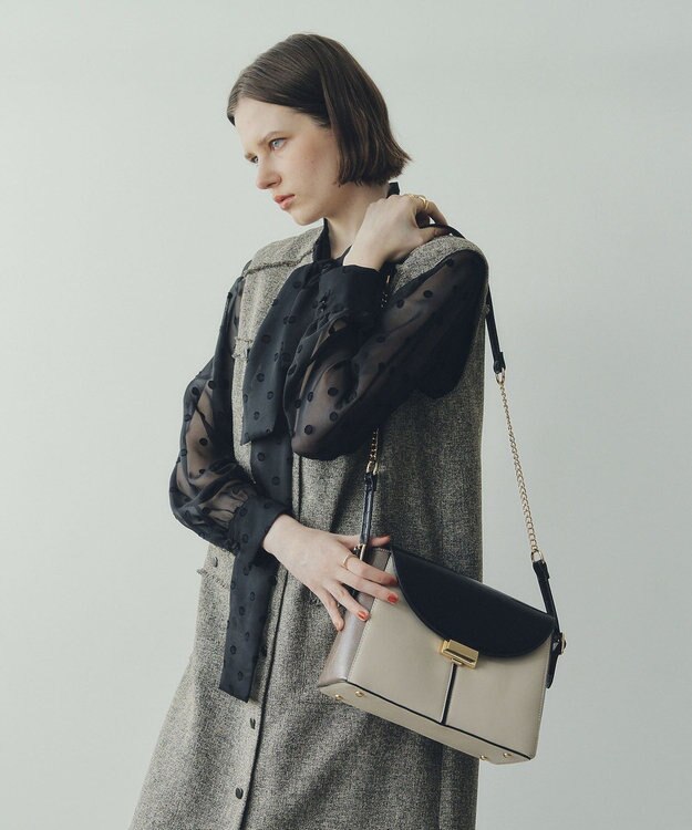 YECCA VECCA 配色メタルポイントバッグ Ivory