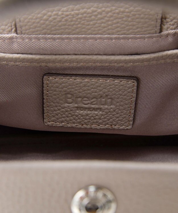 TOPKAPI 【Breath TOPKAPI】シュリンクレザー ショルダー付き ミニ トートバッグ / チャーム付き グレージュ