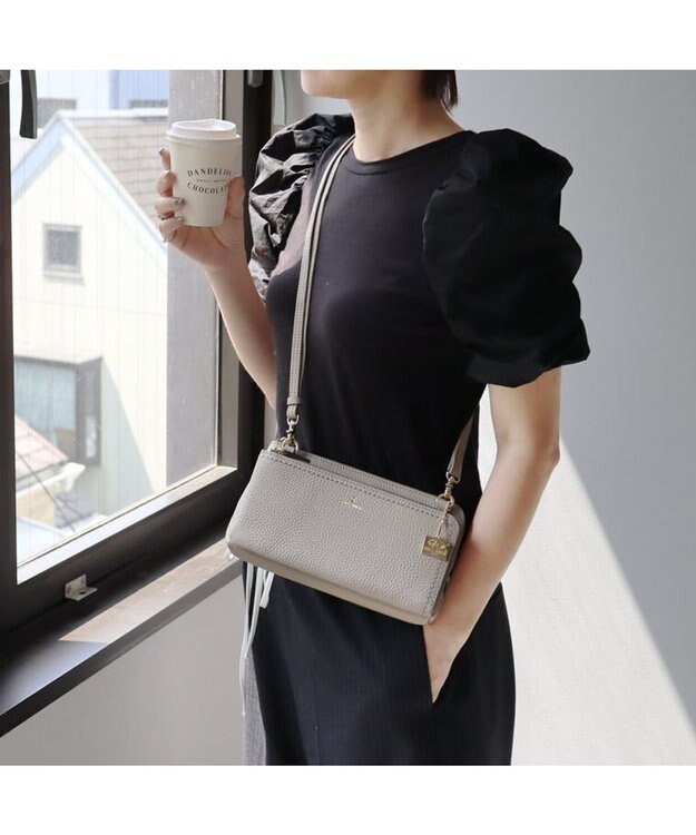 PELLE BORSA お財布ポシェット Reinette レネット 4704 グレージュ