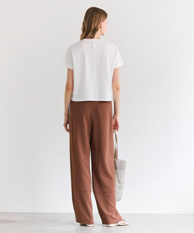 BEIGE， GYPSUM / シルキータッチ セミワイドタックパンツ Brown