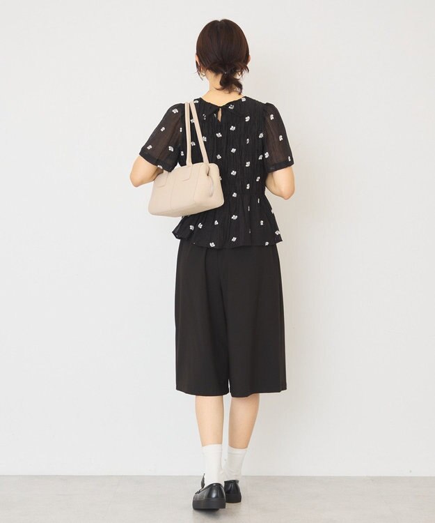 AMERICAN HOLIC 花柄刺繍シャーリングブラウス Black