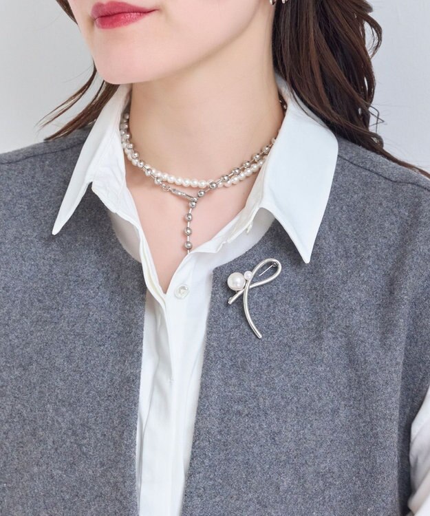 Phoebe クロスメタルパールブローチ　シルバー シルバー