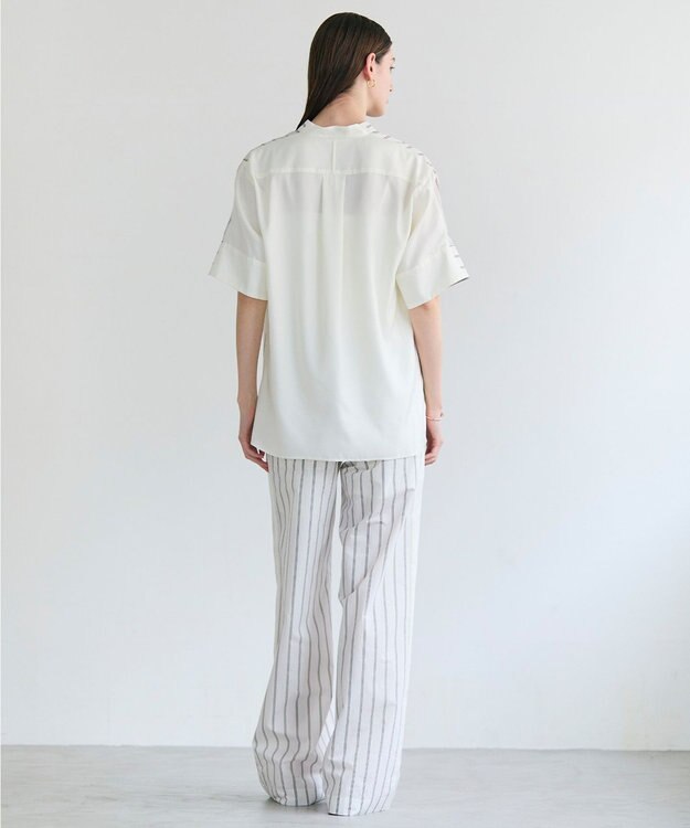BEIGE， QUARTZ / 異素材コンビ ストライプシャツ Ecru St.