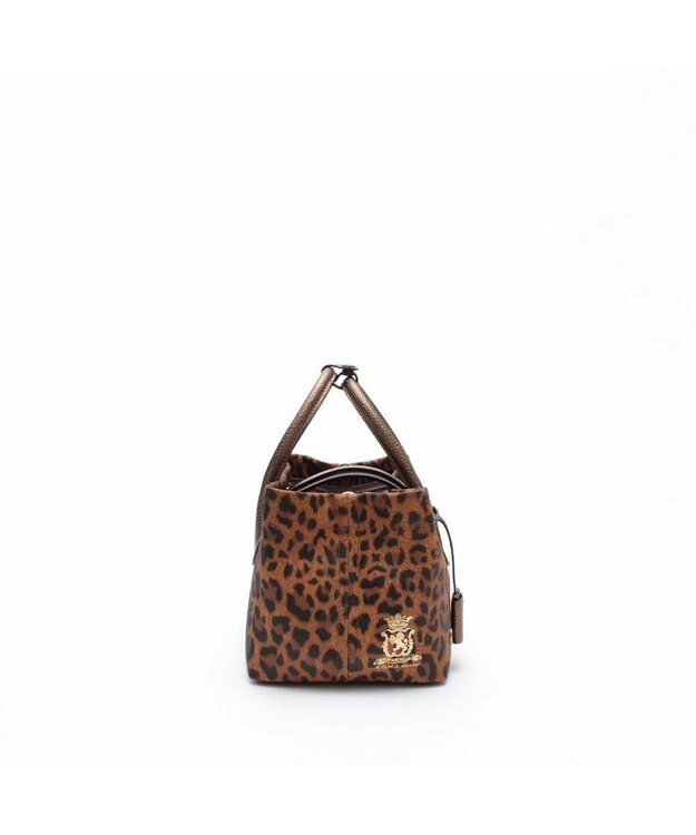 A.D.M.J. 【牛革】フィバナイラ/キューブトート21cm(ショルダーストラップ付) クオィオ