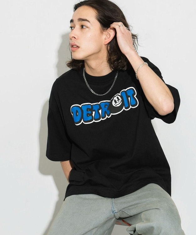 WEGO 【ユニセックス着用ITEM/ネックレス付き】アクセ付きグラフィックT（S） ブラック