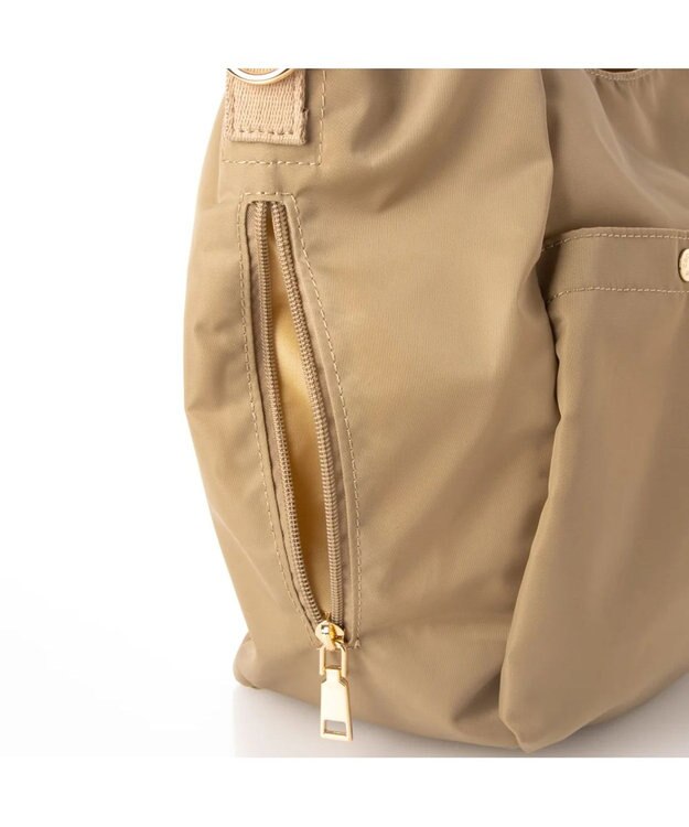 UNBILLION cachecache ナイロンマルチポケット2wayトート ベージュ