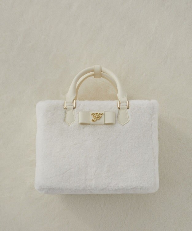 Maison de FLEUR 【限定カラーあり】フェイクファー中仕切りバッグ White