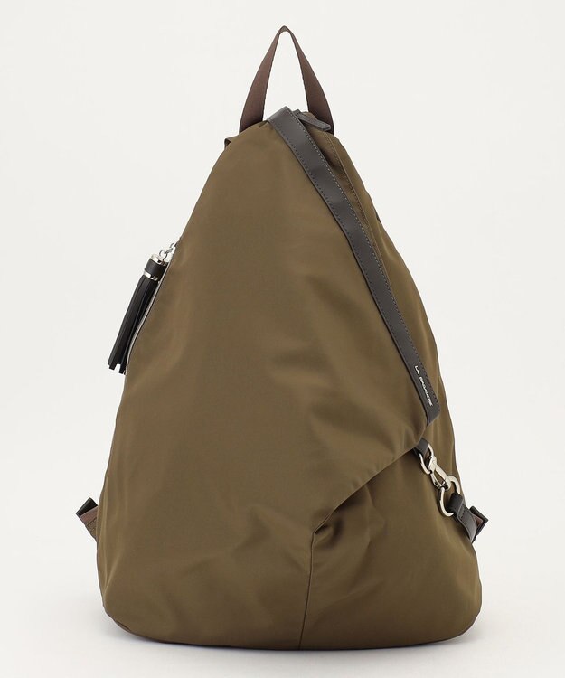 LA BAGAGERIE トライアングルリュックサック カーキ