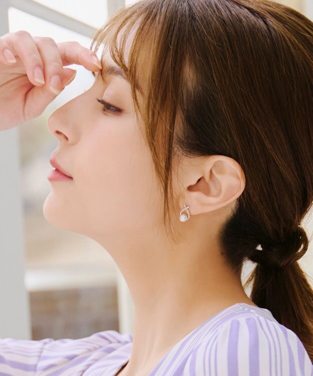 Tiaclasse 【選べる2TYPEデザイン】【金属アレルギー対応】クロスドロップピアス＆イヤリング ピアス：シルバー