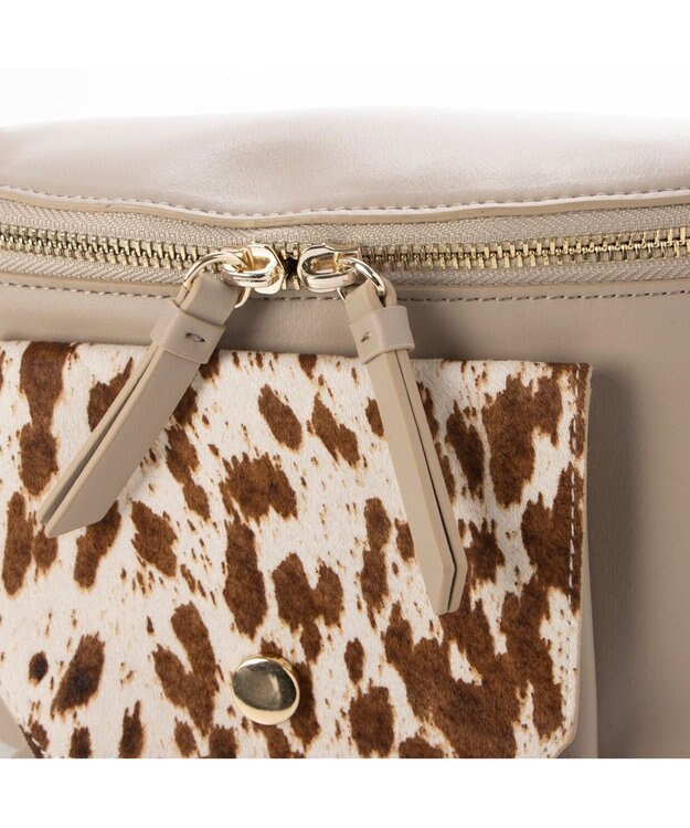 UNBILLION カカトゥ kakatoo / カウヘアポケットボディバッグ ライトグレー