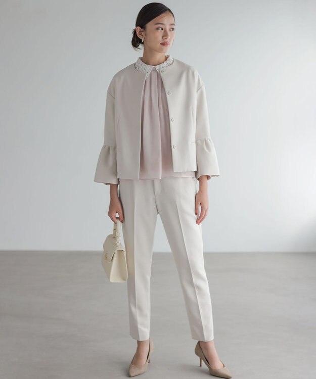 組曲 L 【KUMIKYOKU NAVY】コンフォータブルドレープ フリルテーパードパンツ サンドベージュ系