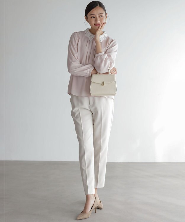 組曲 L 【KUMIKYOKU NAVY】コンフォータブルドレープ フリルテーパードパンツ サンドベージュ系