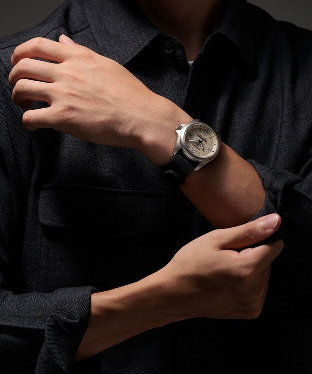 CITIZEN 【替えバンド付き】モンベル×シチズンのコラボレーションモデル BN0247-10A ホワイト