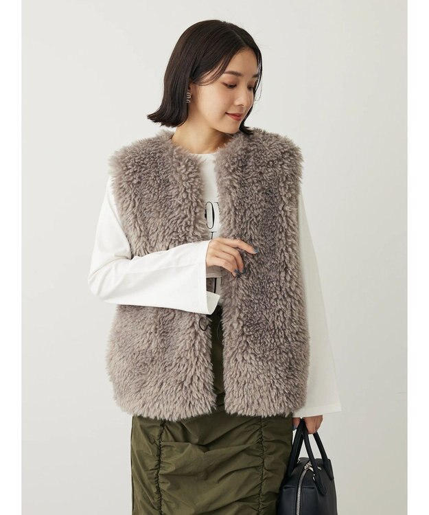 Green Parks ・Ｐｅｔｉｔ　Ｆｌｅｕｒ　ロゴｐｔフレアスリーブロンＴ Off White