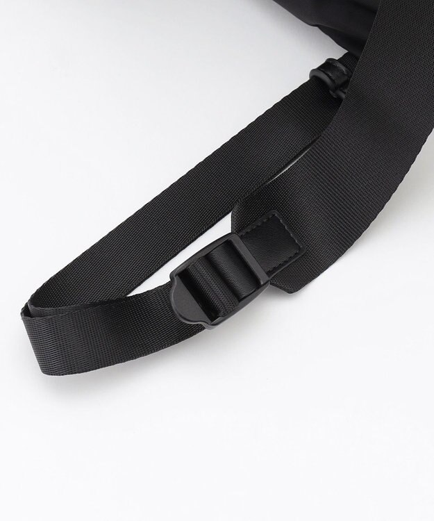 ICB LIMONTA ナイロン フラップ型リュック ブラック系