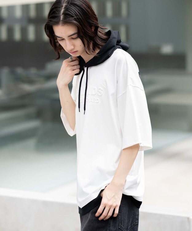 WEGO 【接触冷感/ユニセックス着用ITEM】エンボスロゴグラフィックTPK（SS） ホワイト