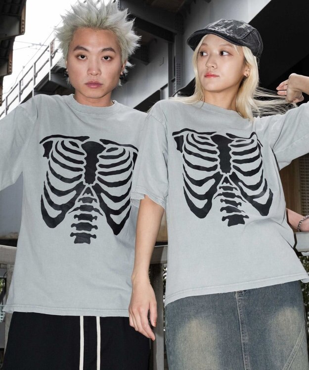 WEGO 【ユニセックス着用ITEM】ブリーチボーングラフィックT（SS） グレー