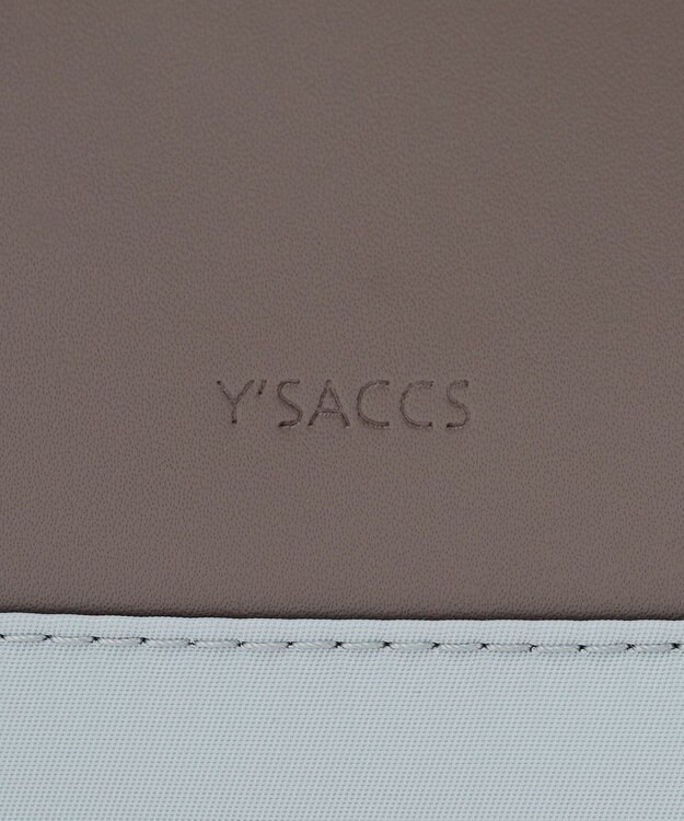 Y'SACCS ナイロン×リサイクルレザー　コンビマルチリュック ライトブルー