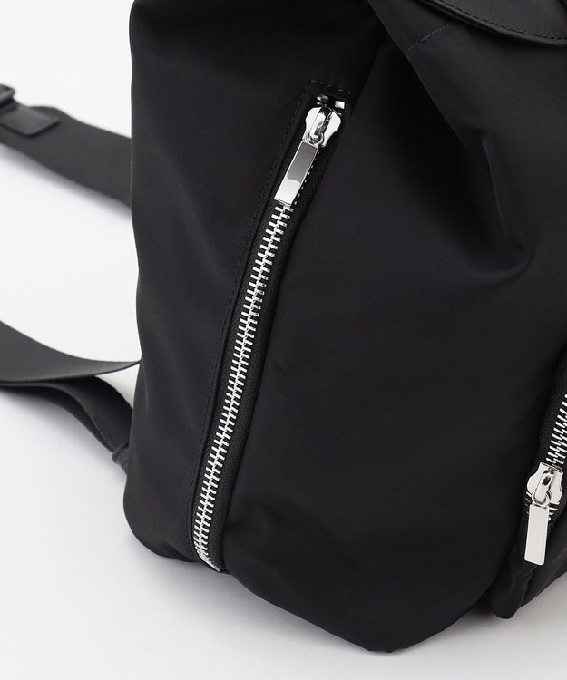 ICB LIMONTA ナイロン フラップ型リュック ブラック系