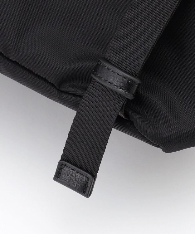 ICB LIMONTA ナイロン フラップ型リュック ブラック系